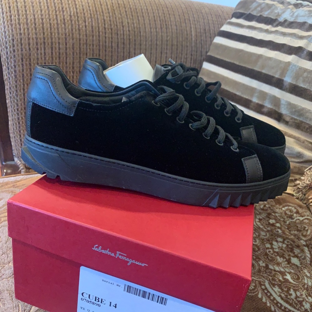 Salvatore ferragamo mens velvet sneakers